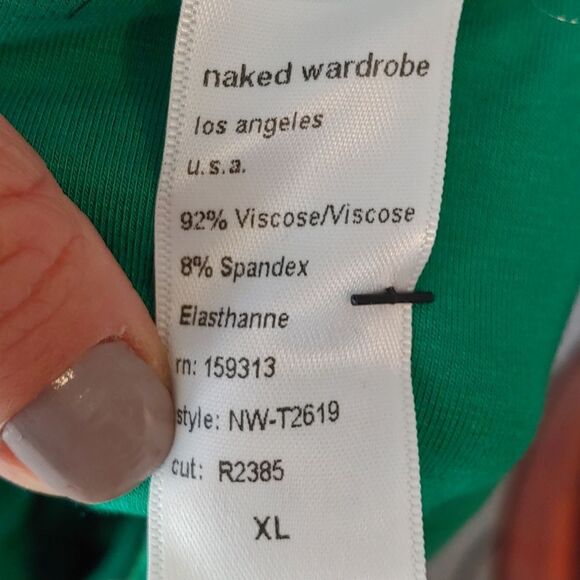 Naked Wardrobe Green Smooth Side Asymmetrical Crop Top NWT Sz XL NW-T2619 - Picture 9 of 11